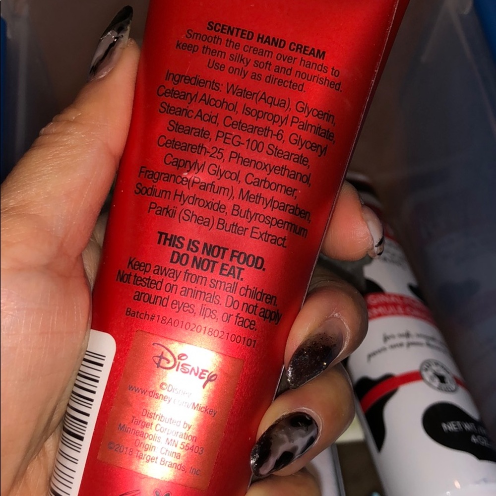 Hand cream - Picture 2 of 3